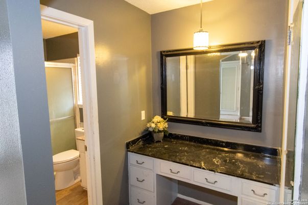 Bathroom, Interior, Pendant Lights