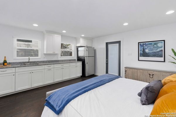 Bedroom, Interior, Kitchen, Recessed Lighting, Wood Texture Flooring