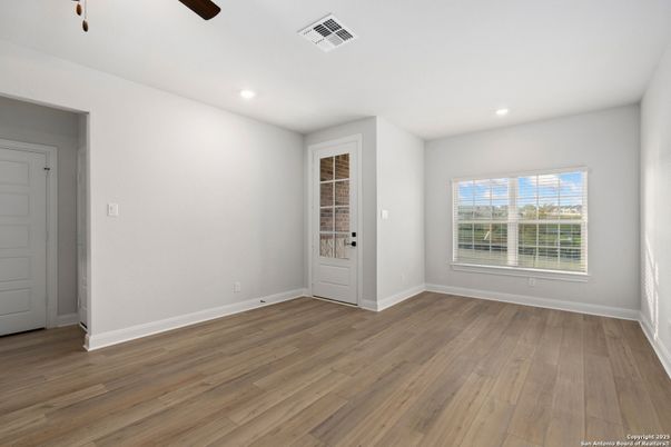Empty room, Interior, Recessed Lighting, Wood Texture Flooring