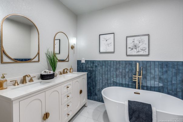 Bathroom, Dual Sink Vanities, Free Standing Baths, Interior, Marble