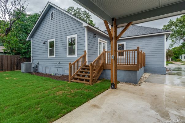 Backyard, Exterior