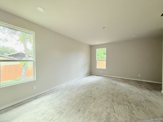 Empty room, Interior, Recessed Lighting