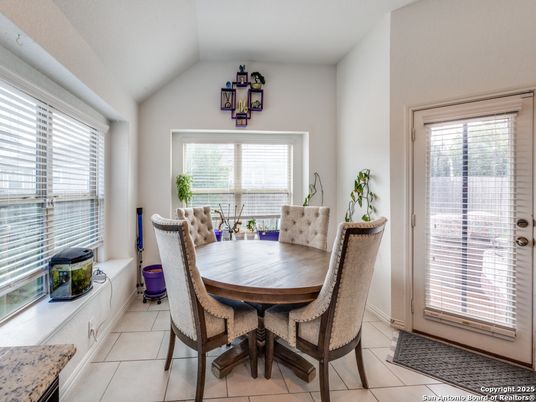 Dining room, Interior