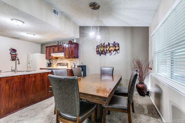 Dining room, Interior, Pendant Lights