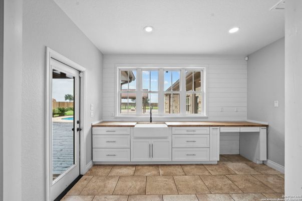Interior, Recessed Lighting