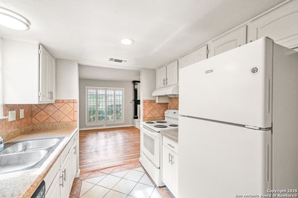 Interior, Kitchen, Recessed Lighting, Wood Texture Flooring