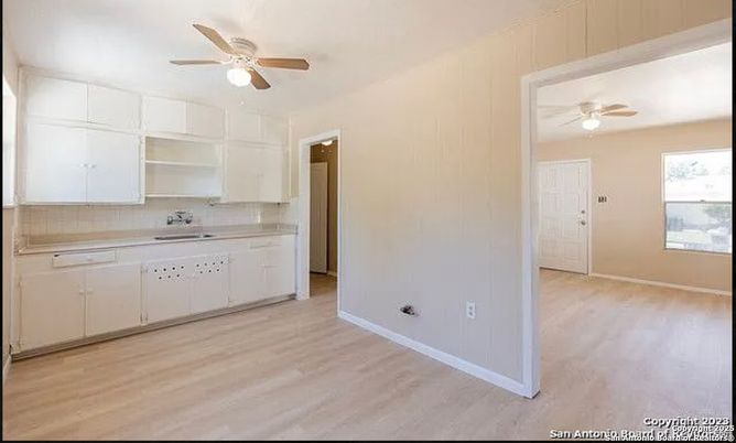 Empty room, Interior, Kitchen, Wood Texture Flooring