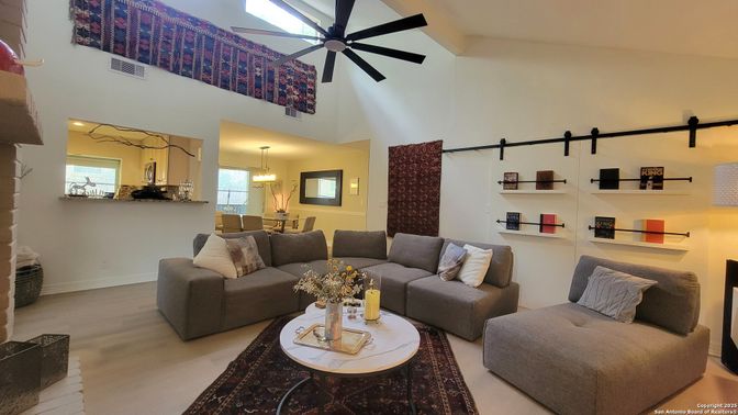 Dining room, Interior, Living room, Pendant Lights, Recessed Lighting