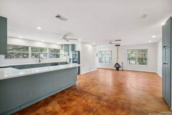 Empty room, Interior, Kitchen, Recessed Lighting