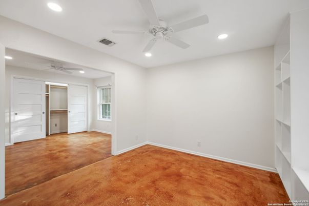 Empty room, Interior, Recessed Lighting