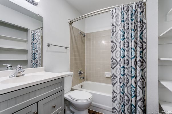 Bathroom, Interior