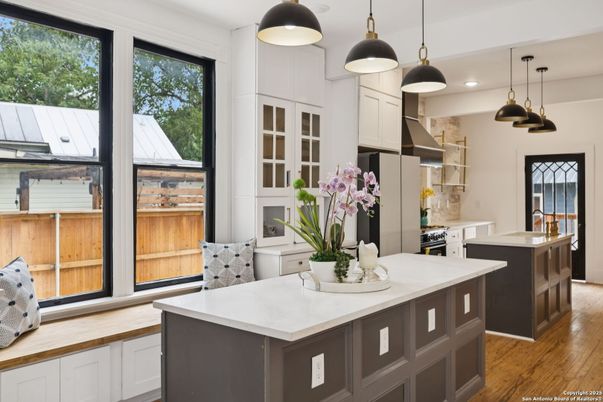 Interior, Kitchen, Pendant Lights, Recessed Lighting, Wood Texture Flooring