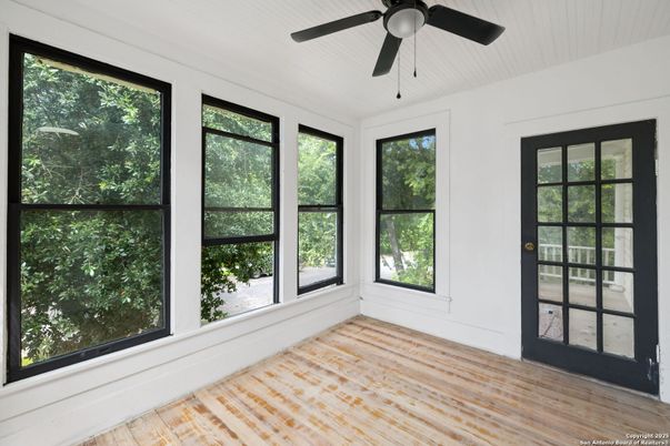 Empty room, Interior, Sun Room, Wood Texture Flooring