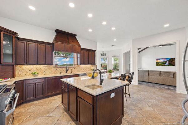Dining room, Interior, Kitchen, Recessed Lighting