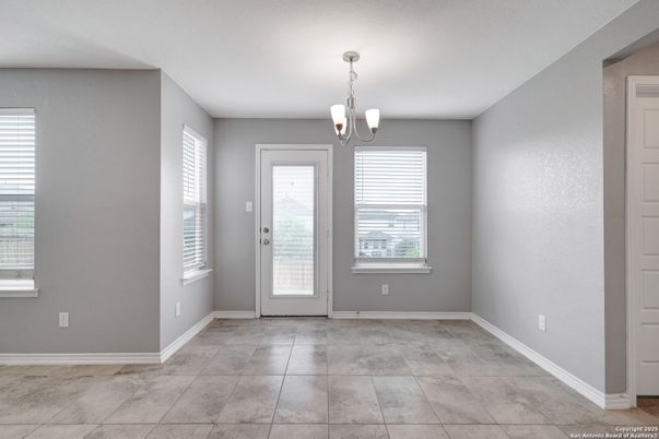 Empty room, Interior, Pendant Lights
