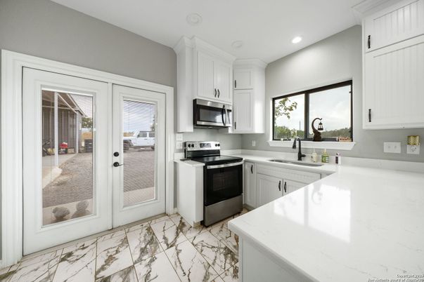 Interior, Kitchen, Marble, Recessed Lighting