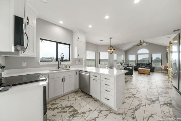 Interior, Kitchen, Living room, Marble, Pendant Lights, Recessed Lighting, Stainless Steel Appliances
