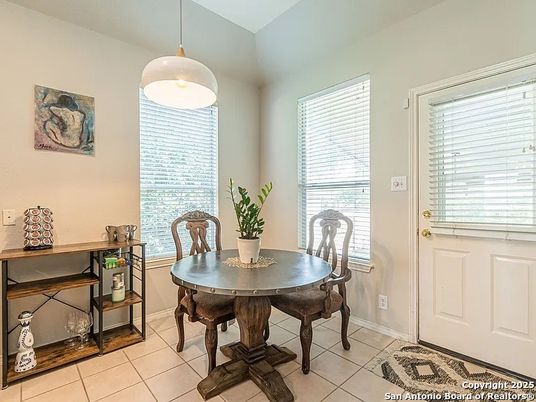 Dining room, Interior, Pendant Lights