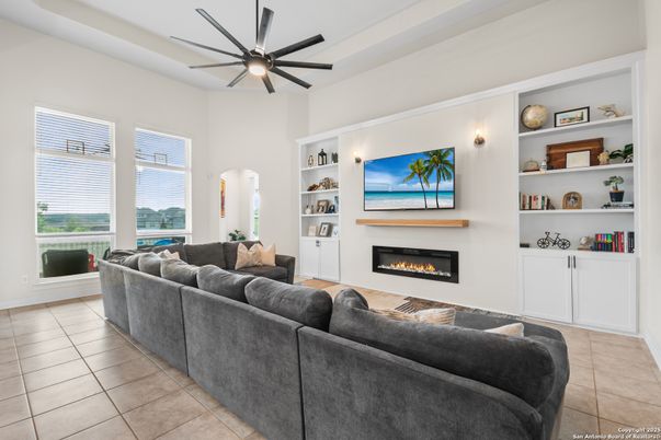 Fireplace, Interior, Living room