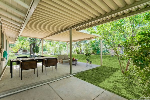 Backyard, Exterior