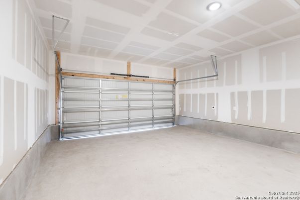 Garage, Interior