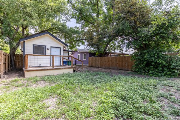 Backyard, Exterior