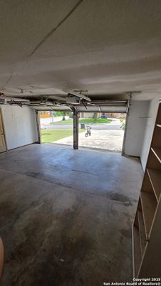 Garage, Interior