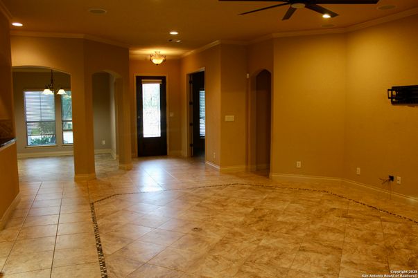 Empty room, Interior, Recessed Lighting