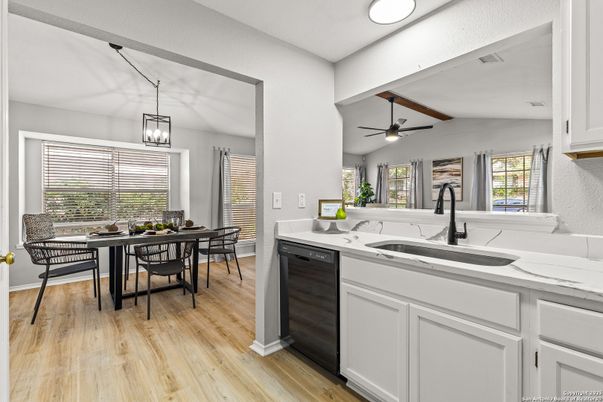 Dining room, Interior, Kitchen, Pendant Lights, Recessed Lighting, Wood Texture Flooring