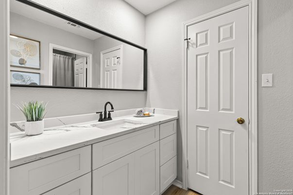 Bathroom, Interior