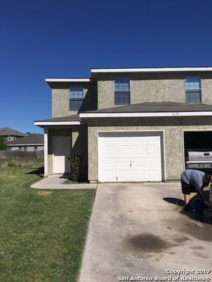 Attached, Exterior, Facade, Modern