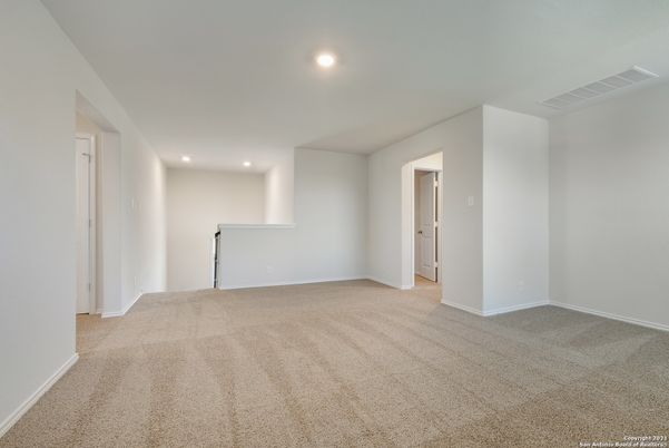 Empty room, Interior, Recessed Lighting