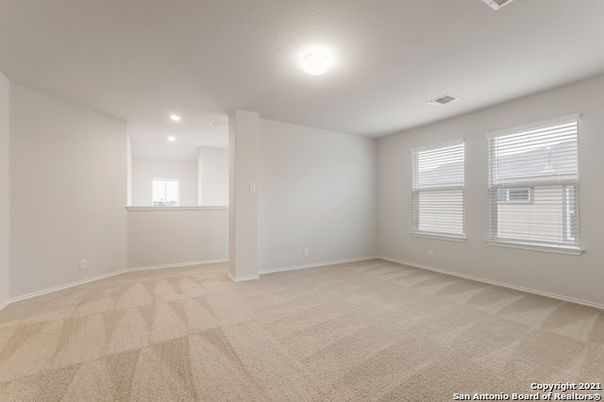 Empty room, Interior, Recessed Lighting