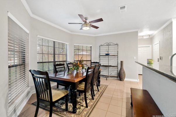 Dining room, Interior