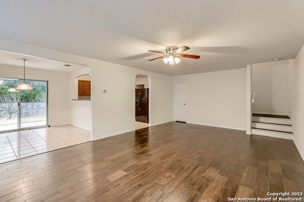 Empty room, Interior, Pendant Lights, Wood Texture Flooring
