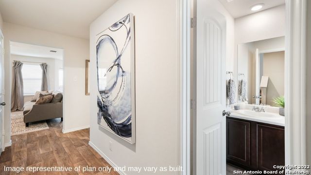 Bathroom, Interior, Recessed Lighting, Wood Texture Flooring