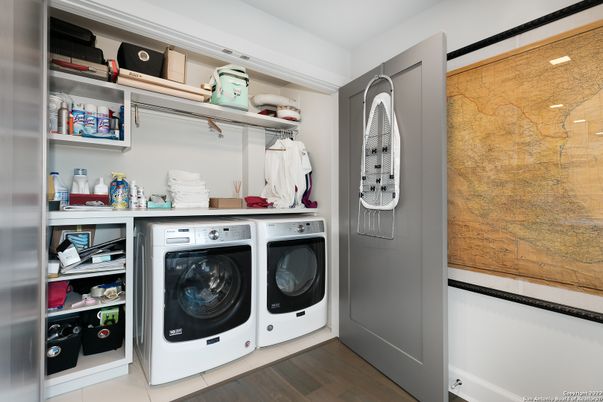 Interior, Utility Closets, Washer, Wood Texture Flooring