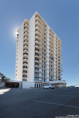 Exterior, Facade, Condo Building
