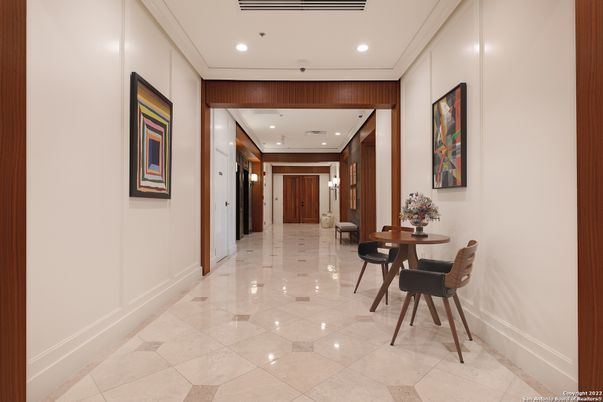 Dining room, Interior, Recessed Lighting