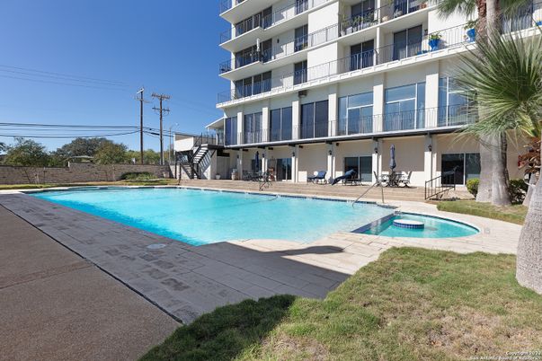 Exterior, Pool