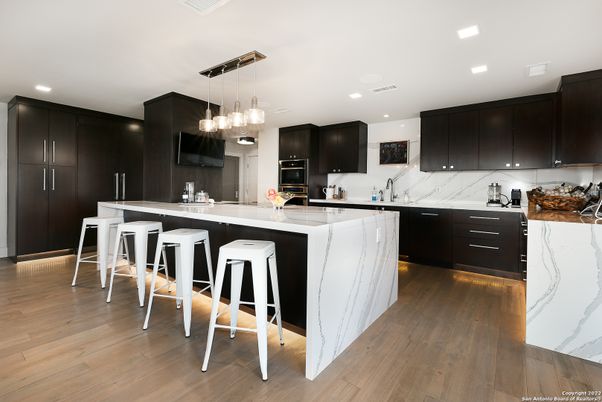 Interior, Kitchen, Pendant Lights, Recessed Lighting, Wood Texture Flooring