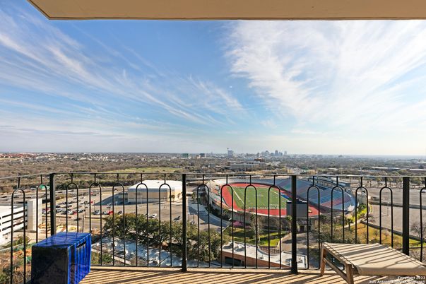 Exterior, Other, Skyline
