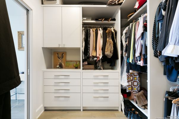 Interior, Walk-in Closets, Wood Texture Flooring