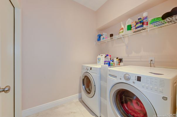 Interior, Washer