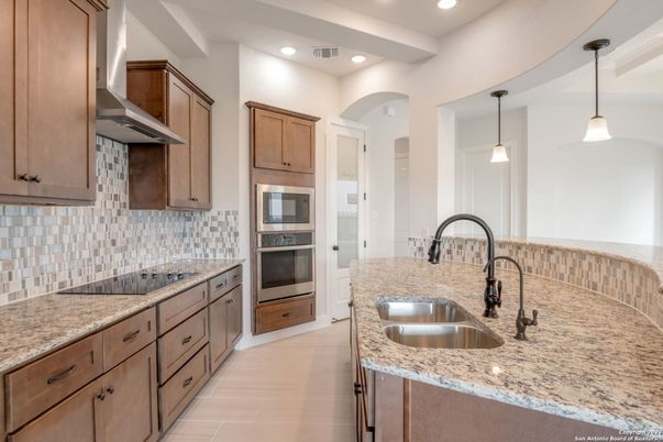 Interior, Kitchen, Pendant Lights, Recessed Lighting, Stainless Steel Appliances