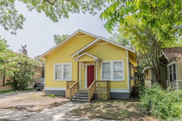 Exterior, Facade, American Craftsman