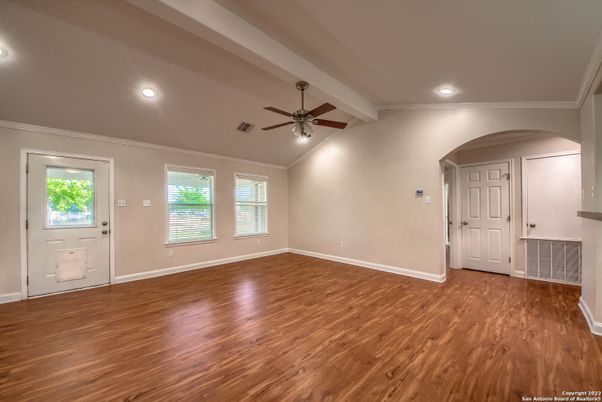 Empty room, Interior, Recessed Lighting, Wood Texture Flooring