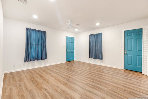 Empty room, Interior, Recessed Lighting, Wood Texture Flooring