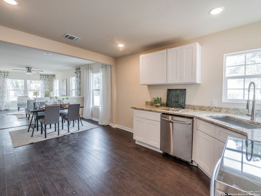 Dining room, Interior, Kitchen, Recessed Lighting, Wood Texture Flooring