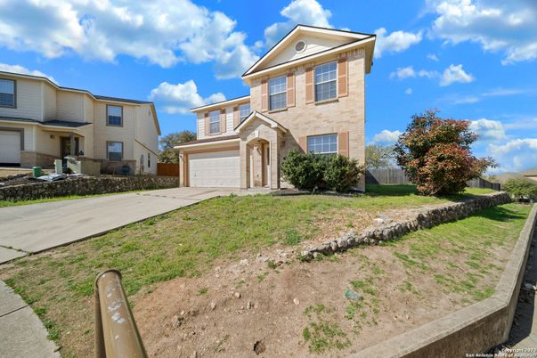 Attached, Backyard, Exterior, Facade, Brick Facade, Georgian